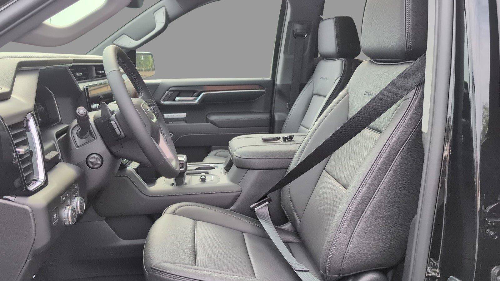 New 2026 GMC Sierra 1500 Denali w/ Denali Reserve Package AWD/4WD image 18