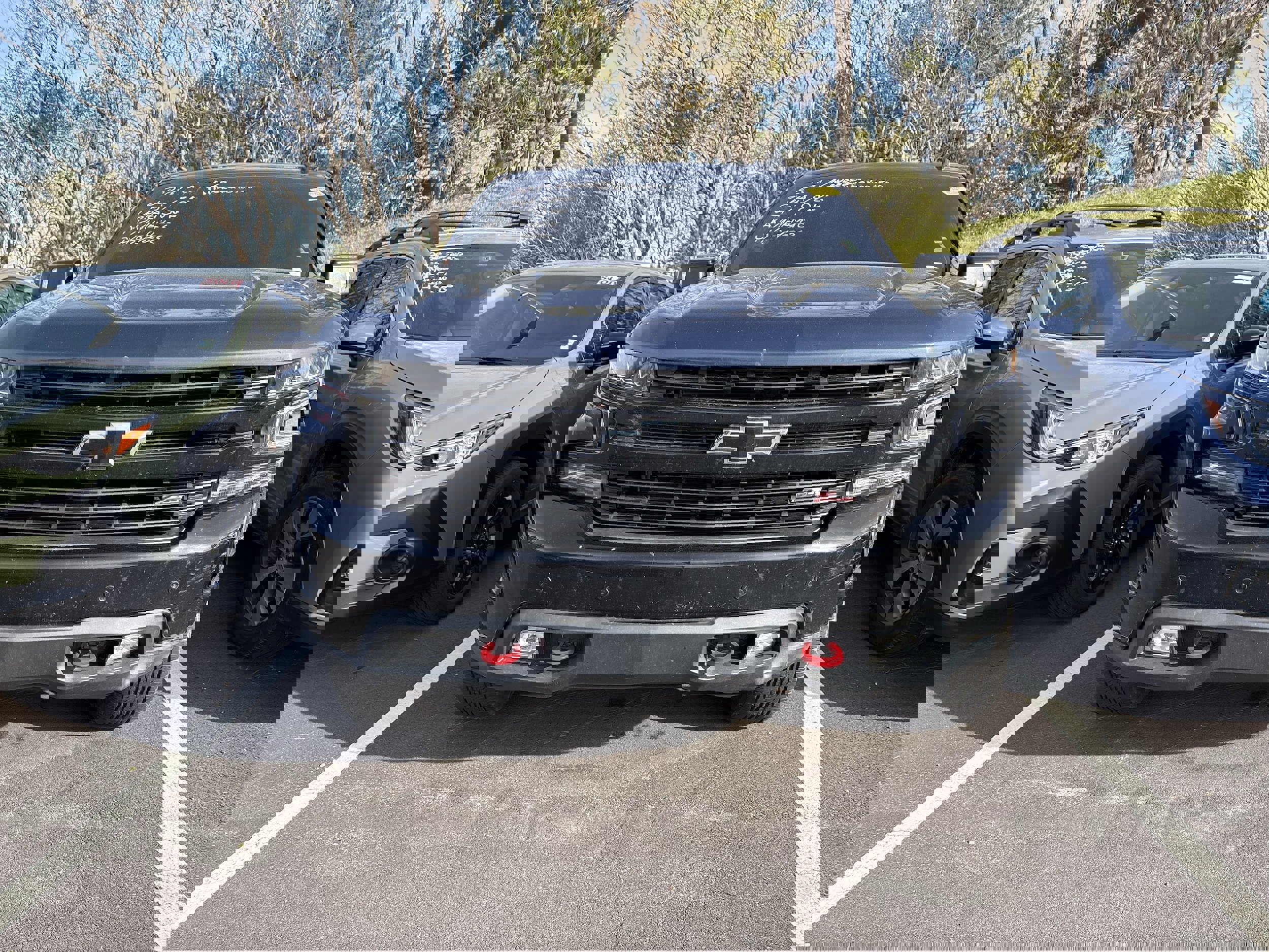 Used 2021 Chevrolet Silverado 1500 LT Trail Boss w/ Convenience Package II AWD/4WD image 2