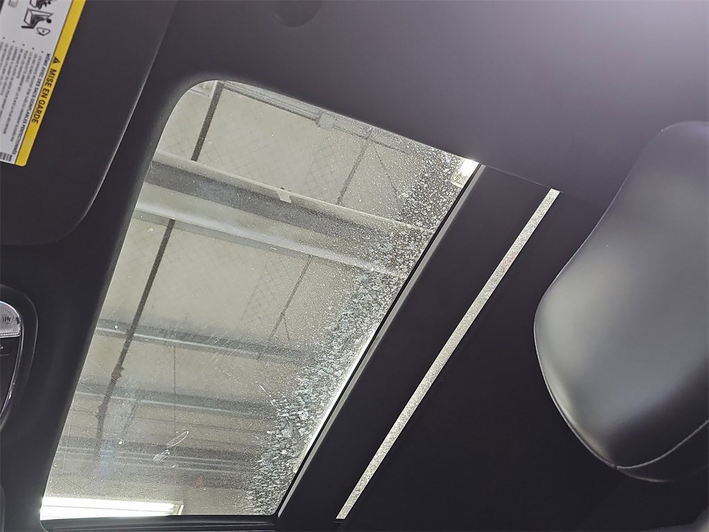 Used 2021 Jeep Grand Cherokee Limited w/ Sun & Sound Group image 29