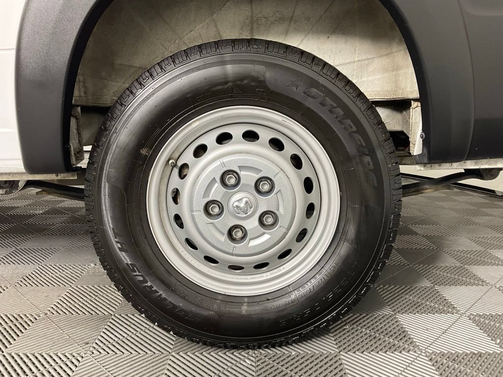 Used 2025 RAM ProMaster 2500 w/ Convenience Group FWD image 10
