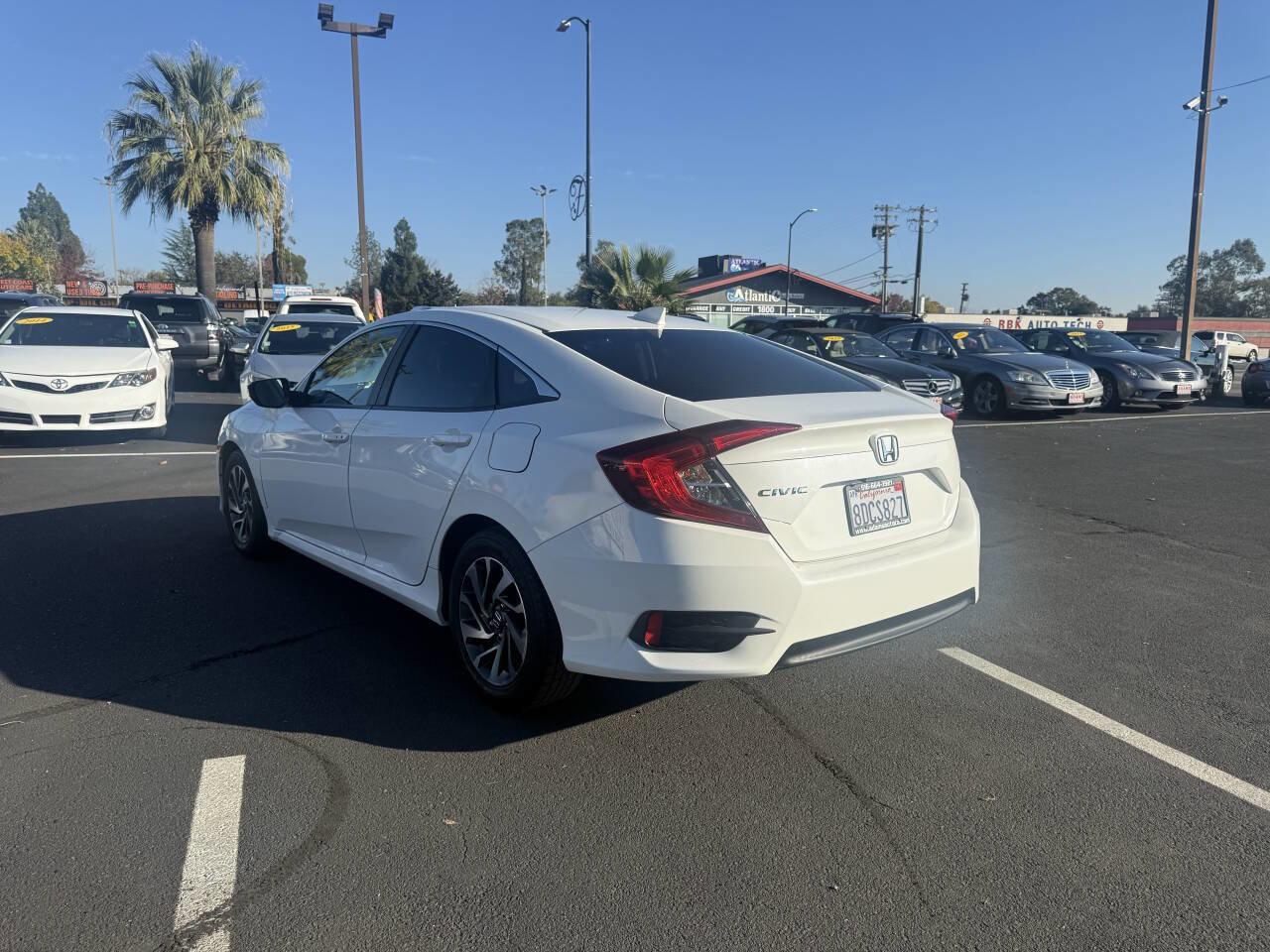 Used 2018 Honda Civic EX image 5