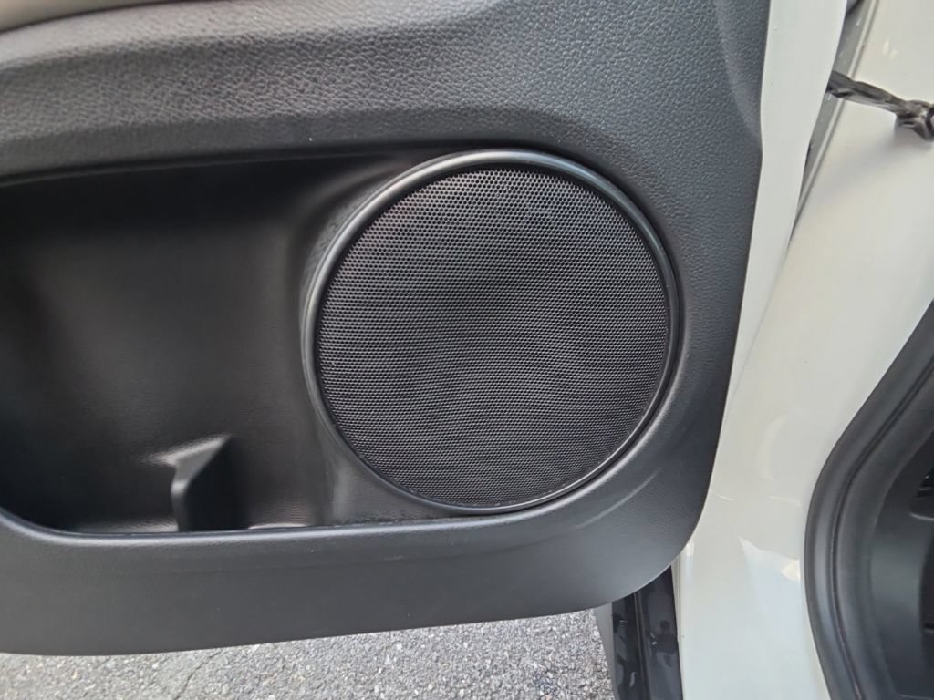 Used 2016 Honda HR-V LX image 29
