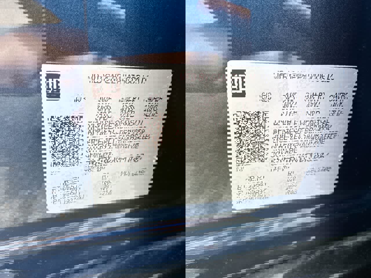 Used 2024 Buick Enclave Essence image 32