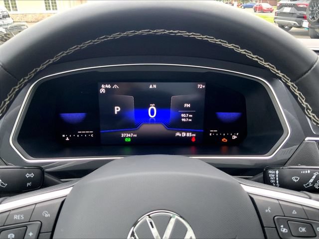 Used 2023 Volkswagen Tiguan SE w/ Panoramic Sunroof Package AWD/4WD image 24