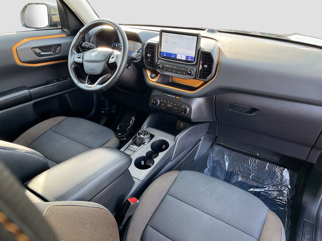 Used 2023 Ford Bronco Sport Badlands image 9