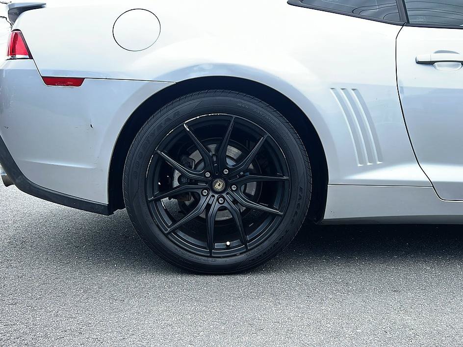 Used 2014 Chevrolet Camaro LS RWD image 22