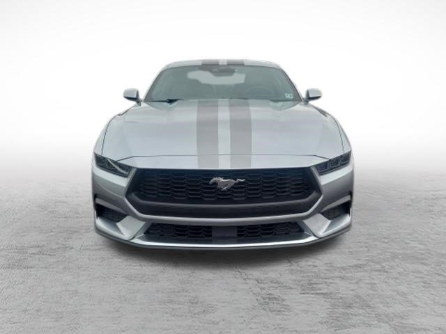 Used 2025 Ford Mustang Coupe video 2