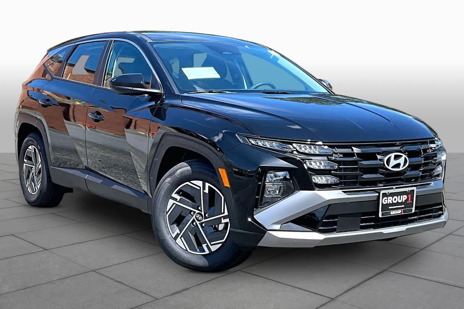 New 2026 Hyundai Tucson Blue SE FWD image 2
