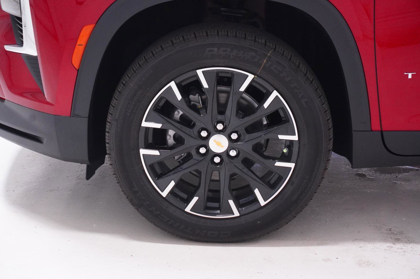 New 2026 Chevrolet Traverse LT w/ Sun and Wheel Package image 12