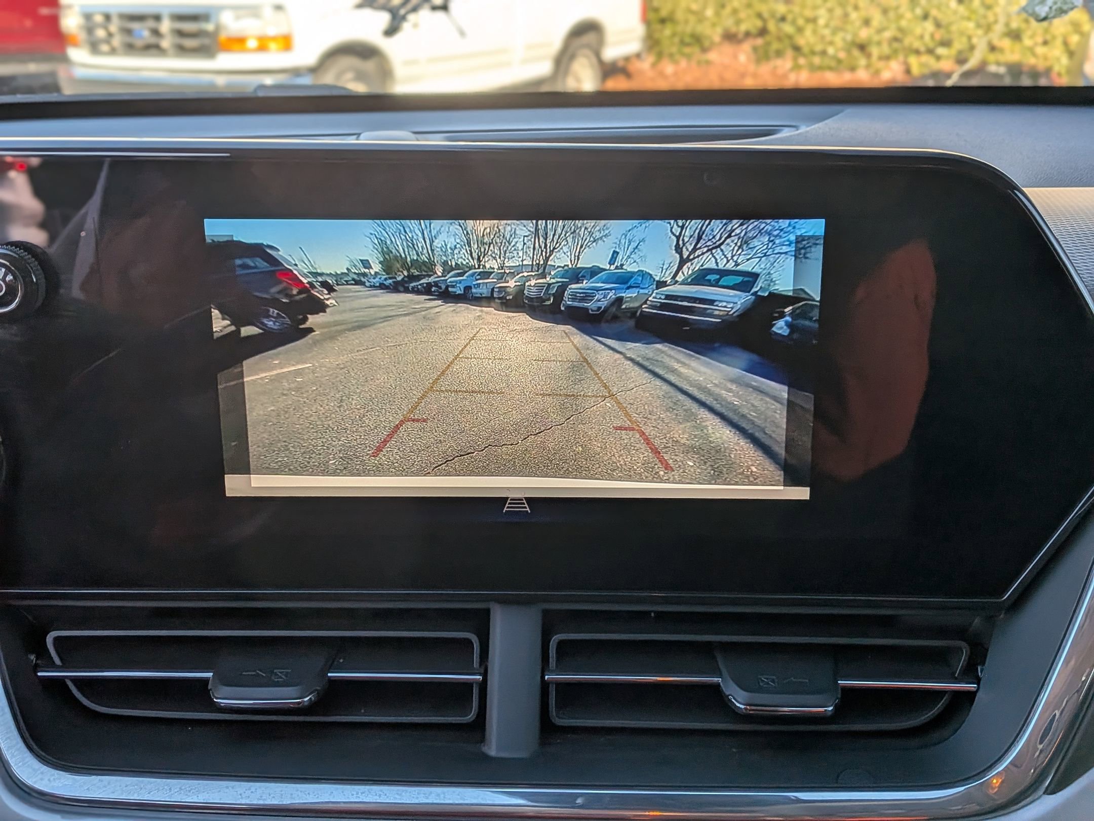 Certified 2025 Chevrolet Trax LT w/ LT Convenience Package image 28