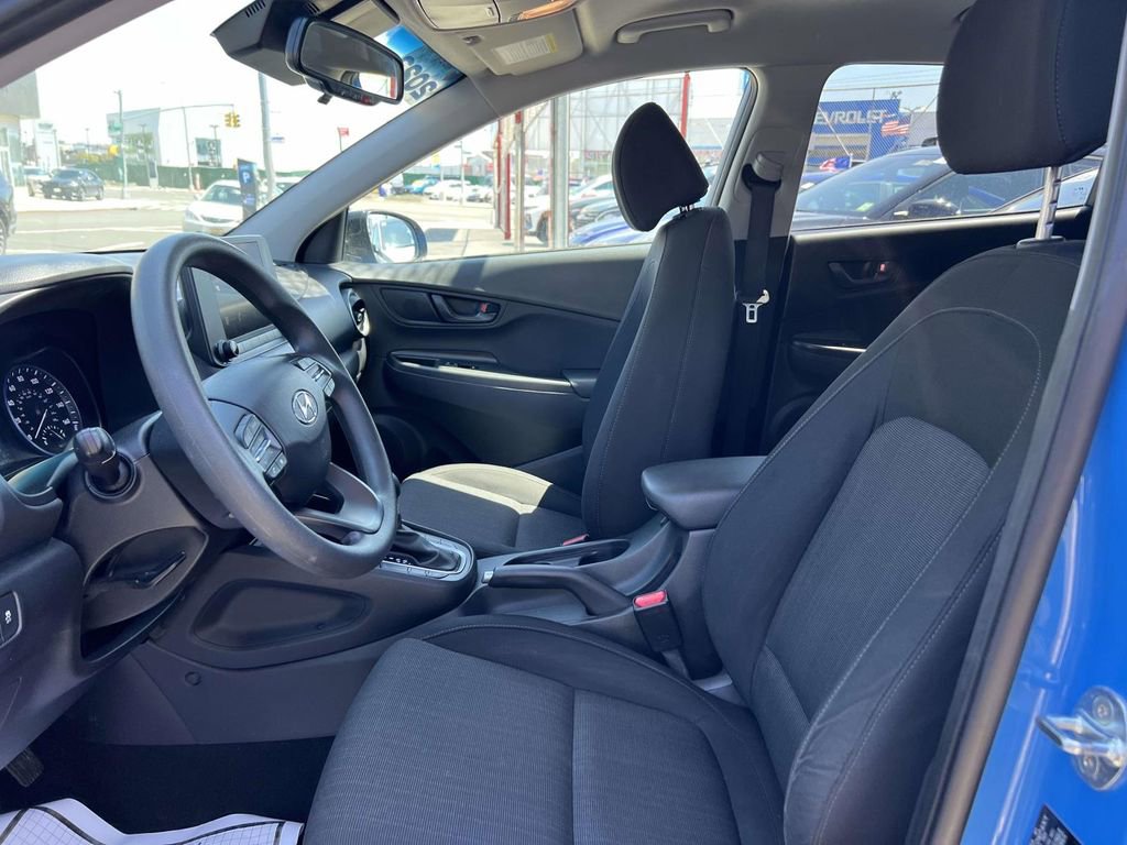 Certified 2023 Hyundai Kona SEL AWD/4WD image 19