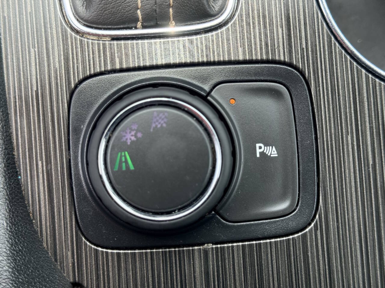 Used 2019 GMC Acadia SLT FWD image 29