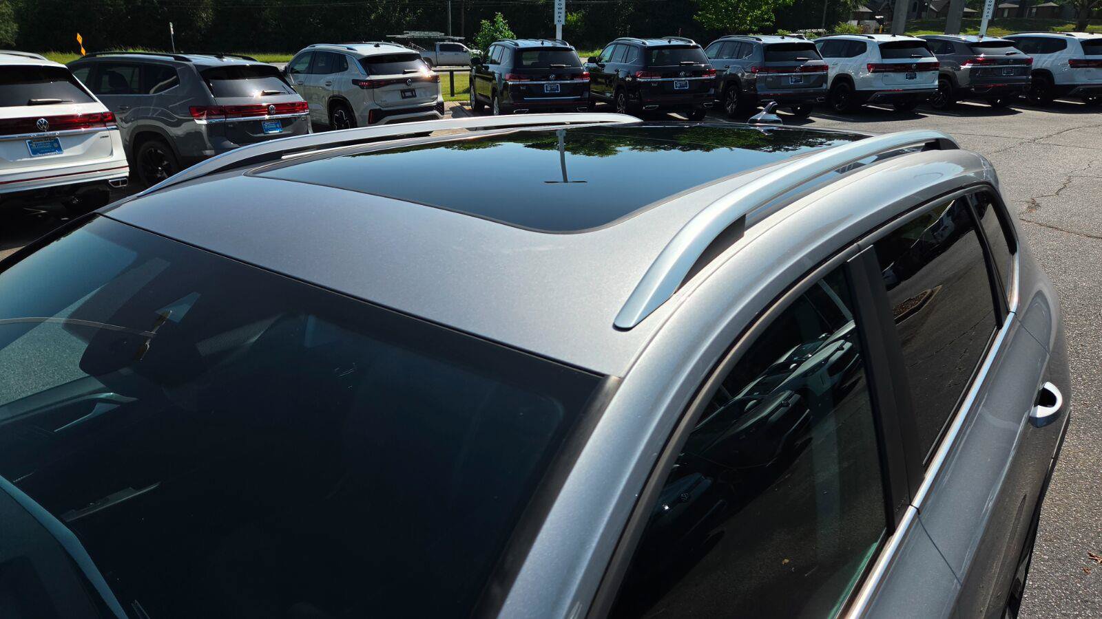 Certified 2023 Volkswagen Taos SEL AWD/4WD image 11