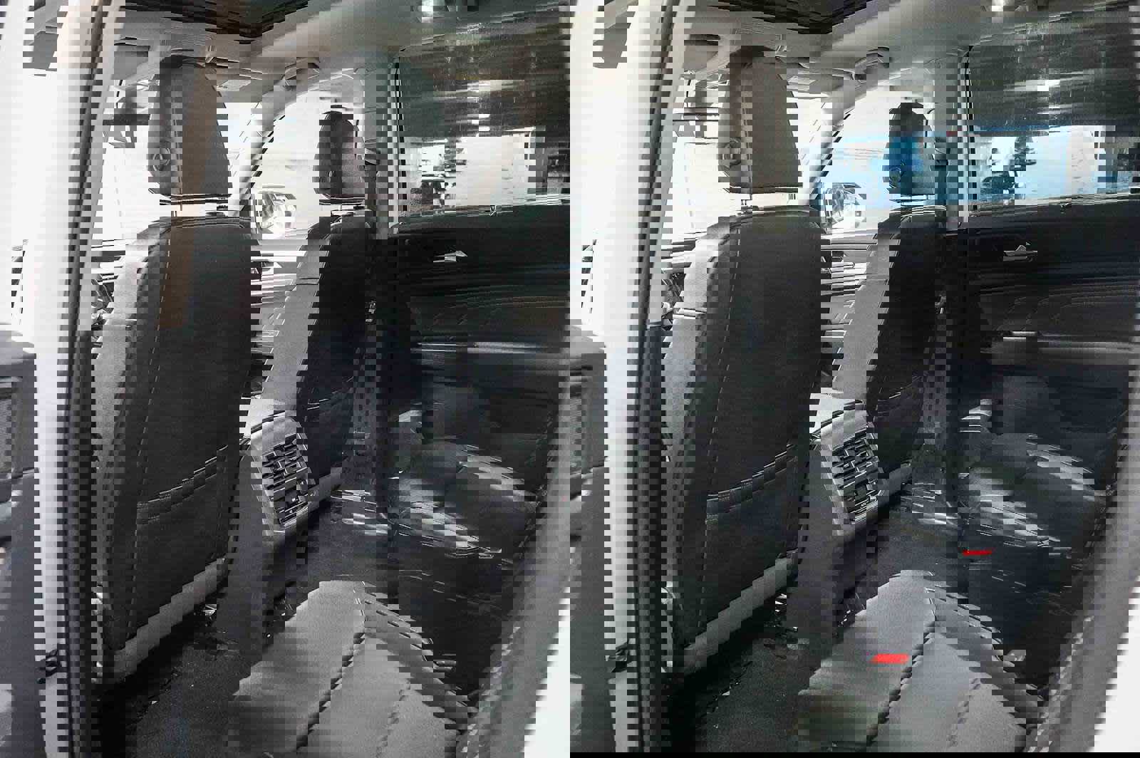 Used 2021 Volkswagen Atlas SEL R-Line image 19