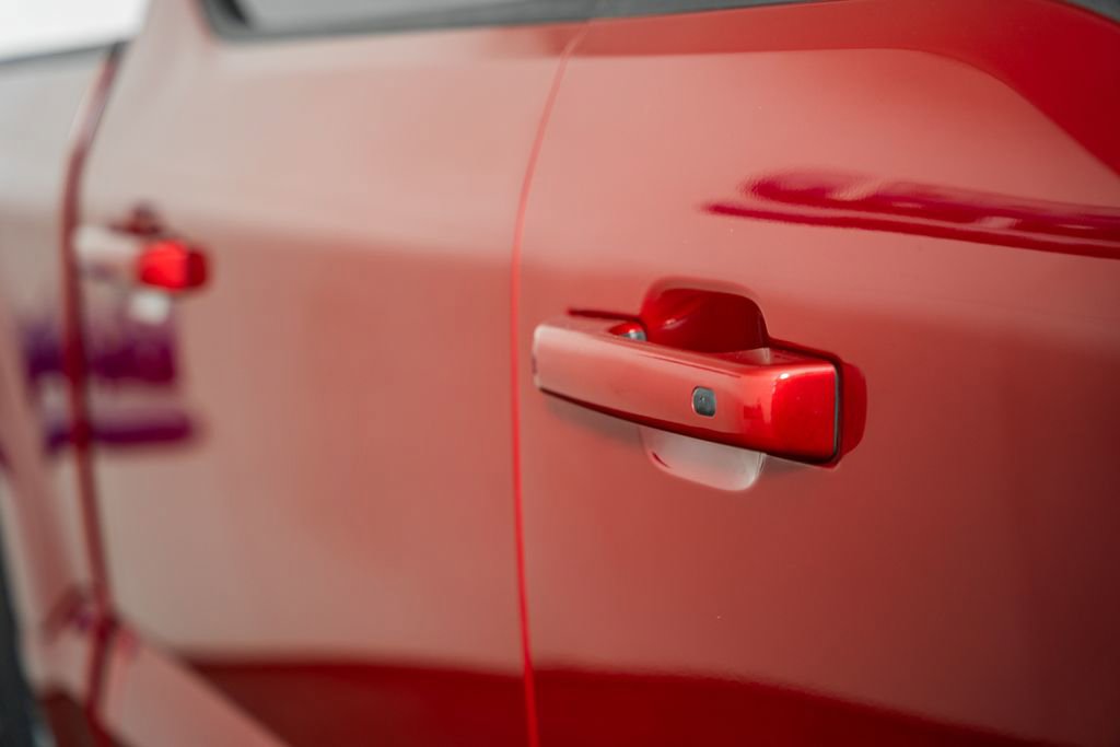 Certified 2021 Ford F150 XLT w/ Equipment Group 302A High image 17