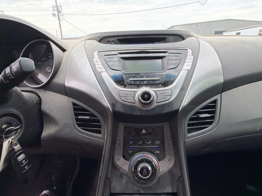Used 2013 Hyundai Elantra GLS w/ Preferred Pkg FWD image 15
