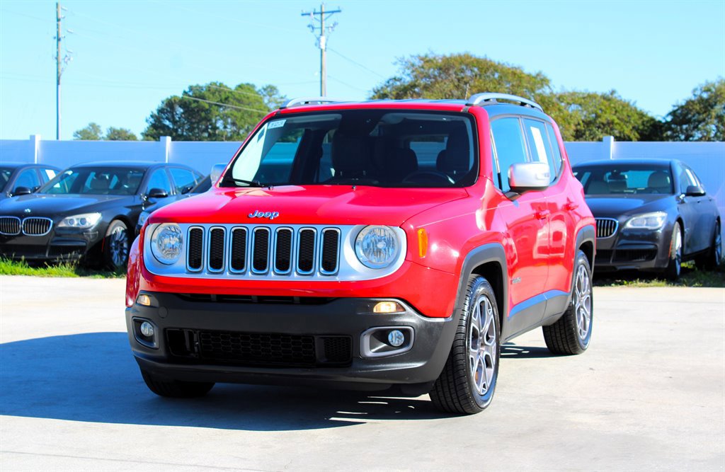 Used 2015 Jeep Renegade Limited image 3