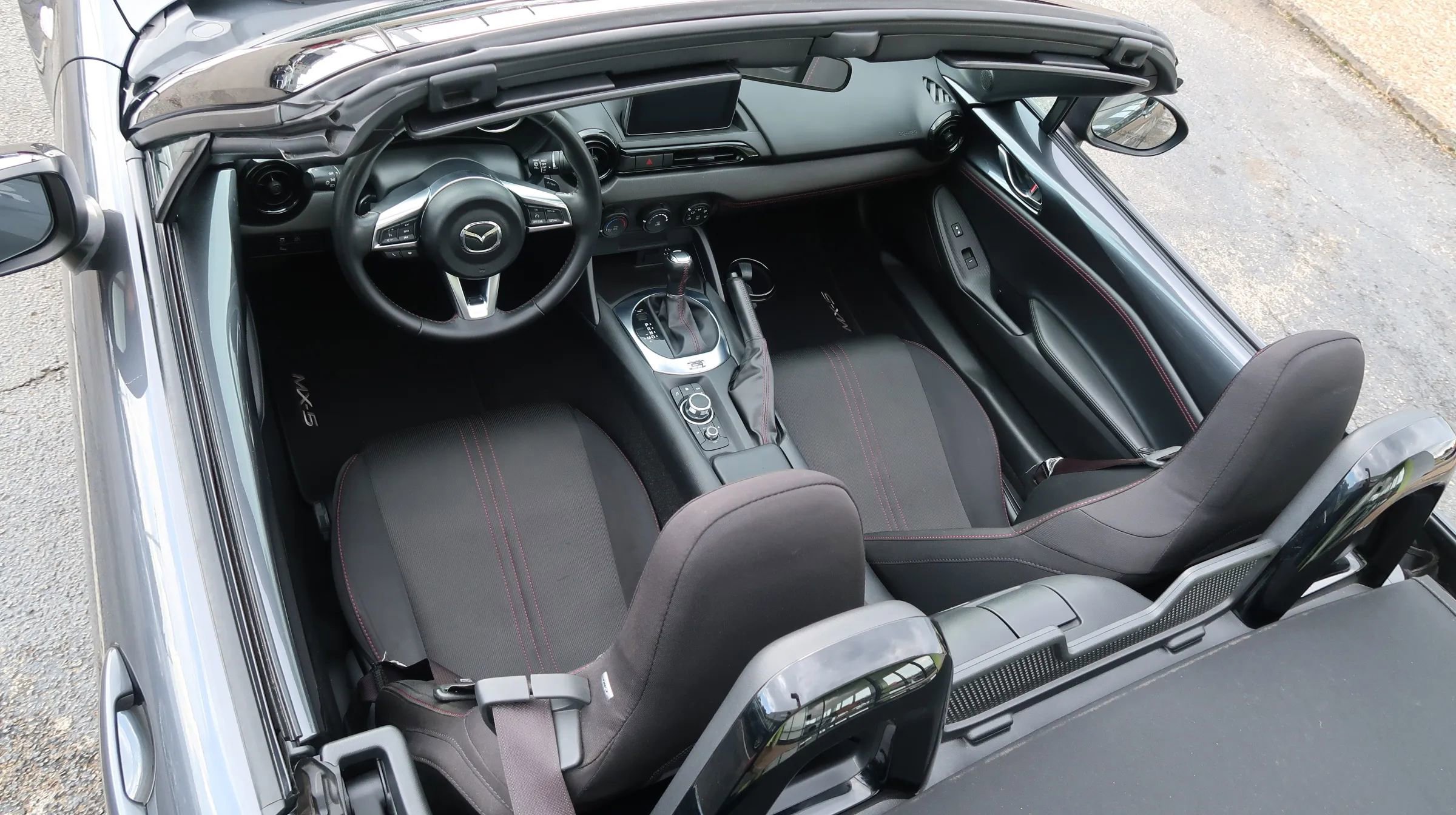 Used 2017 MAZDA MX-5 Miata Club image 39