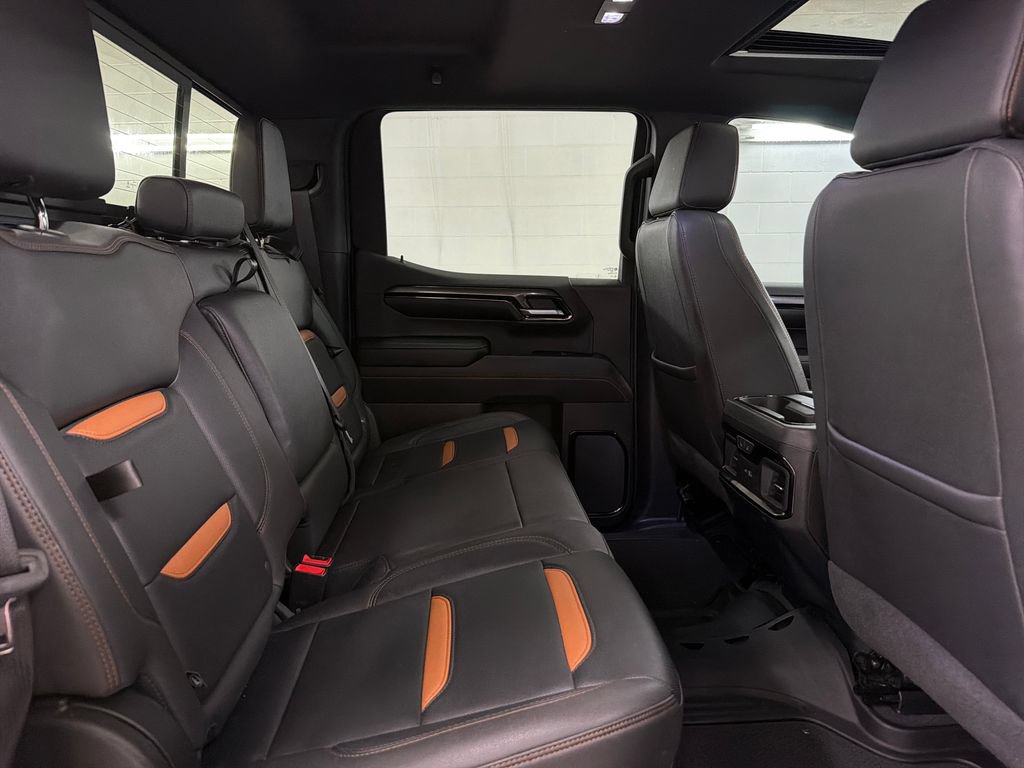 Used 2023 GMC Sierra 1500 AT4 w/ Technology Package AWD/4WD image 31