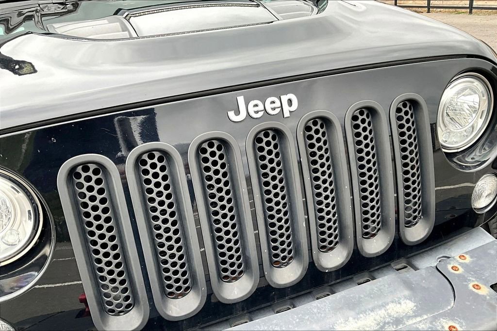 Used 2017 Jeep Wrangler Unlimited Rubicon image 17