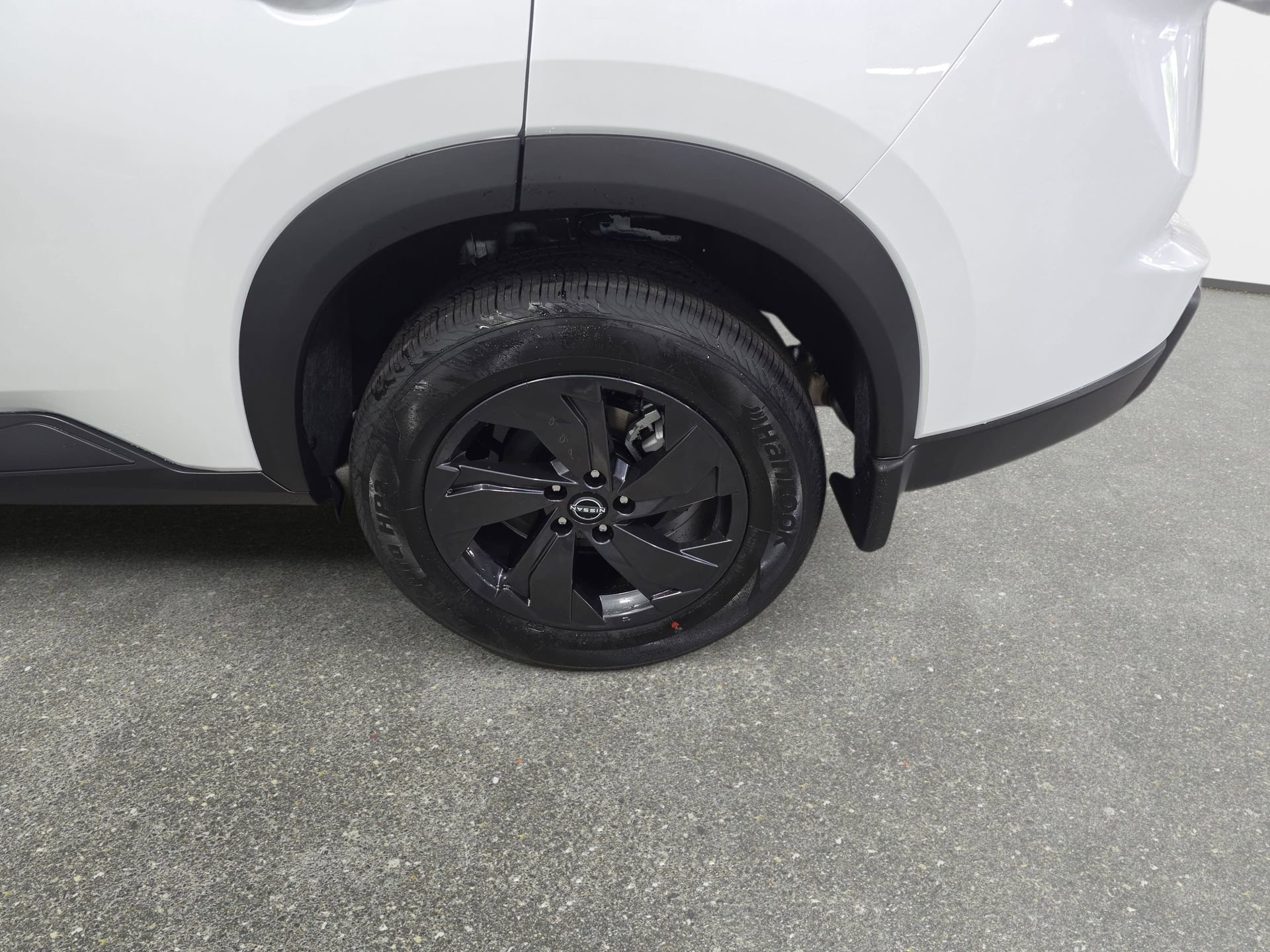 New 2026 Nissan Rogue SV w/ Cold Weather Package AWD/4WD image 32