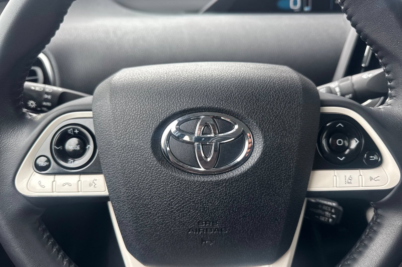 Used 2017 Toyota Prius Prime Premium FWD image 24