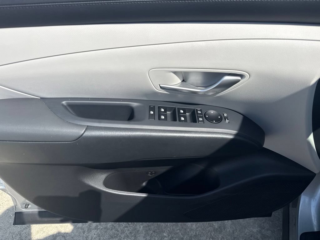 Used 2025 Hyundai Tucson SEL FWD image 14