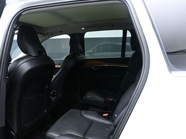 Used 2023 Volvo XC90 B6 Plus w/ Protection Package image 24