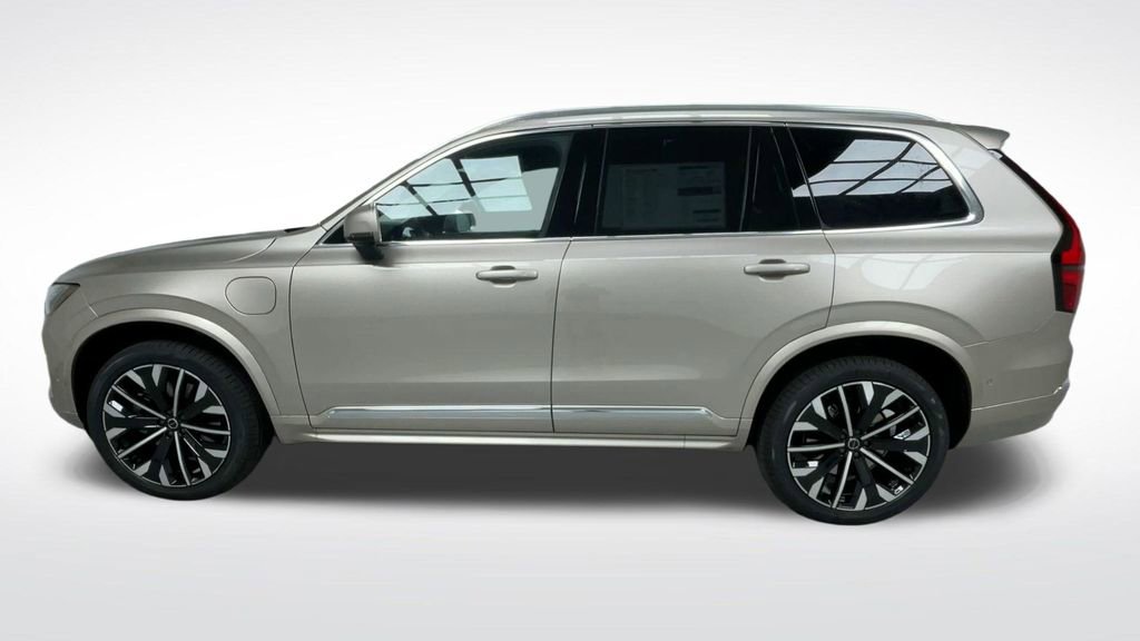New 2026 Volvo XC90 T8 Plus w/ Protection Package Premier image 20