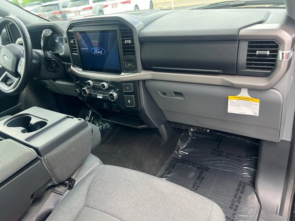 Used 2025 Ford F150 XLT w/ Equipment Group 301A Standard AWD/4WD image 33