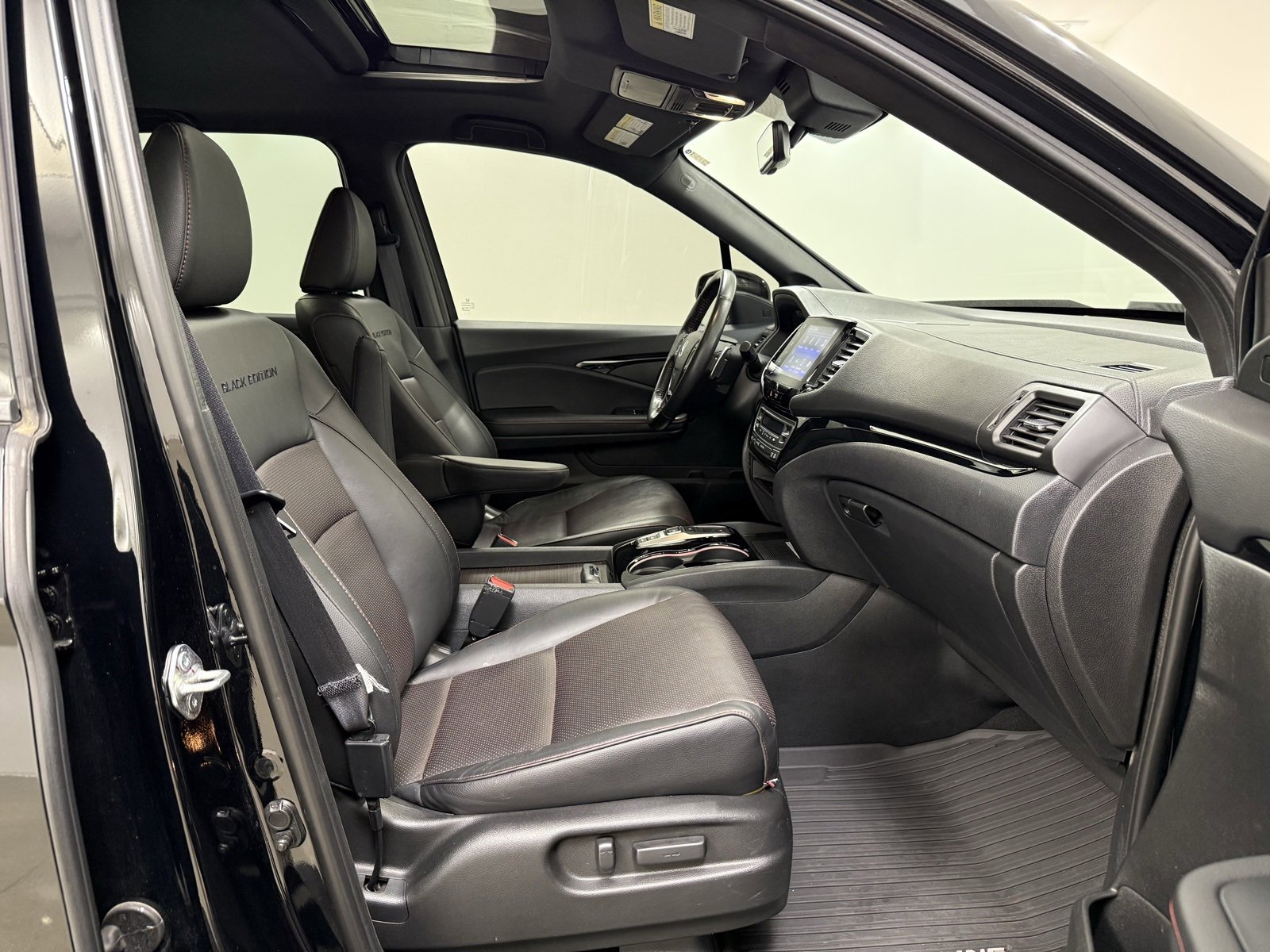 Used 2021 Honda Ridgeline Black Edition image 30