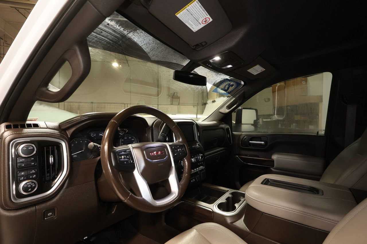 Used 2022 GMC Sierra 2500 SLT w/ SLT Convenience Package image 9