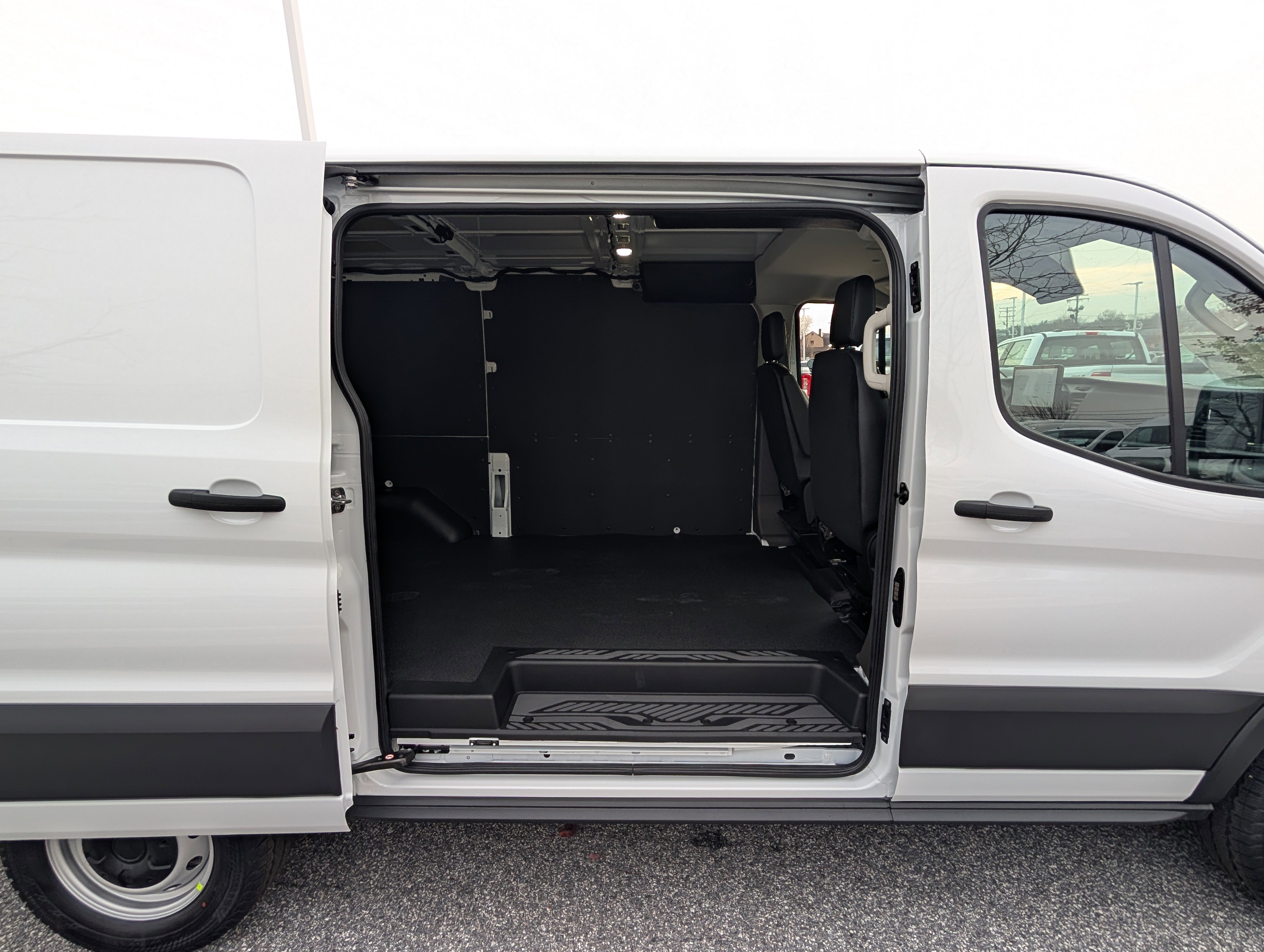 New 2026 Ford Transit 250 Low Roof w/ Load Area Protection Package RWD image 7