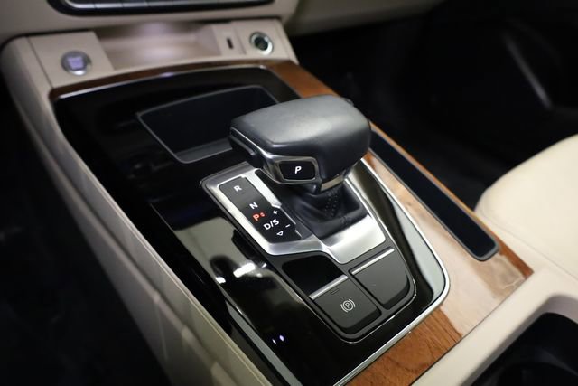 Used 2022 Audi Q5 2.0T Premium image 24