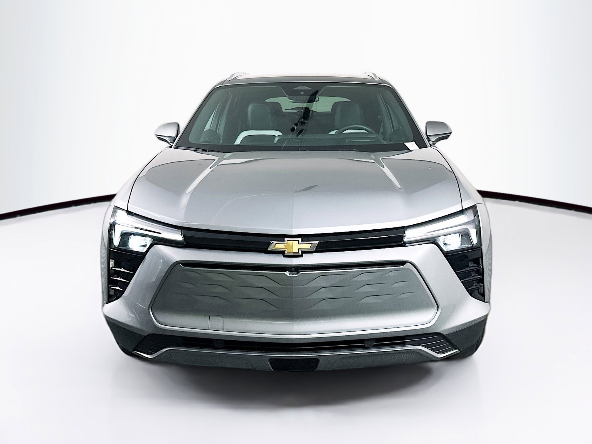 Used 2024 Chevrolet Blazer EV LT AWD/4WD image 2