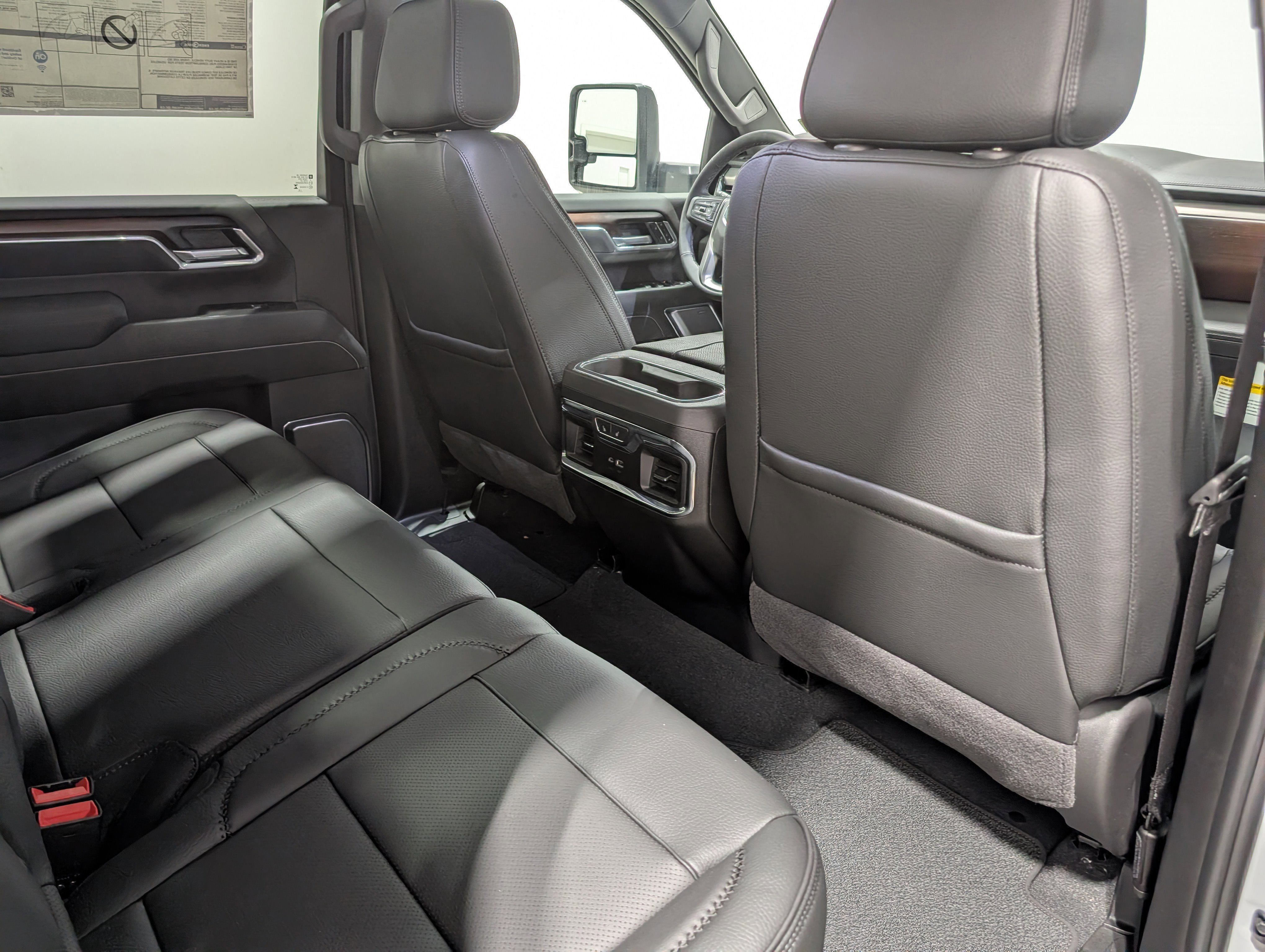 Used 2025 GMC Sierra 3500 Denali w/ Denali Reserve Package AWD/4WD image 19