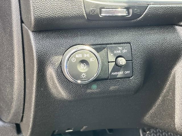 Used 2017 Chevrolet Traverse LT w/ Style and Technology Package image 31