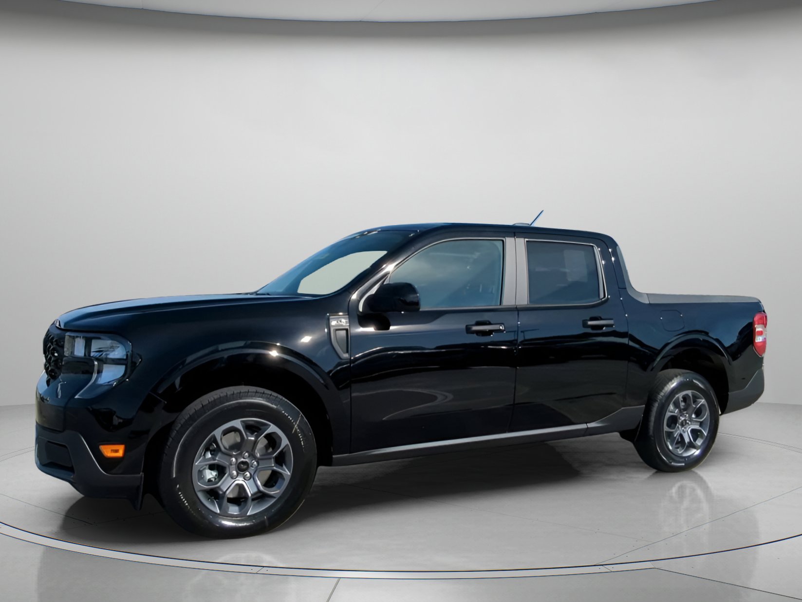New 2026 Ford Maverick XLT w/ Equipment Group 301A AWD/4WD image 14
