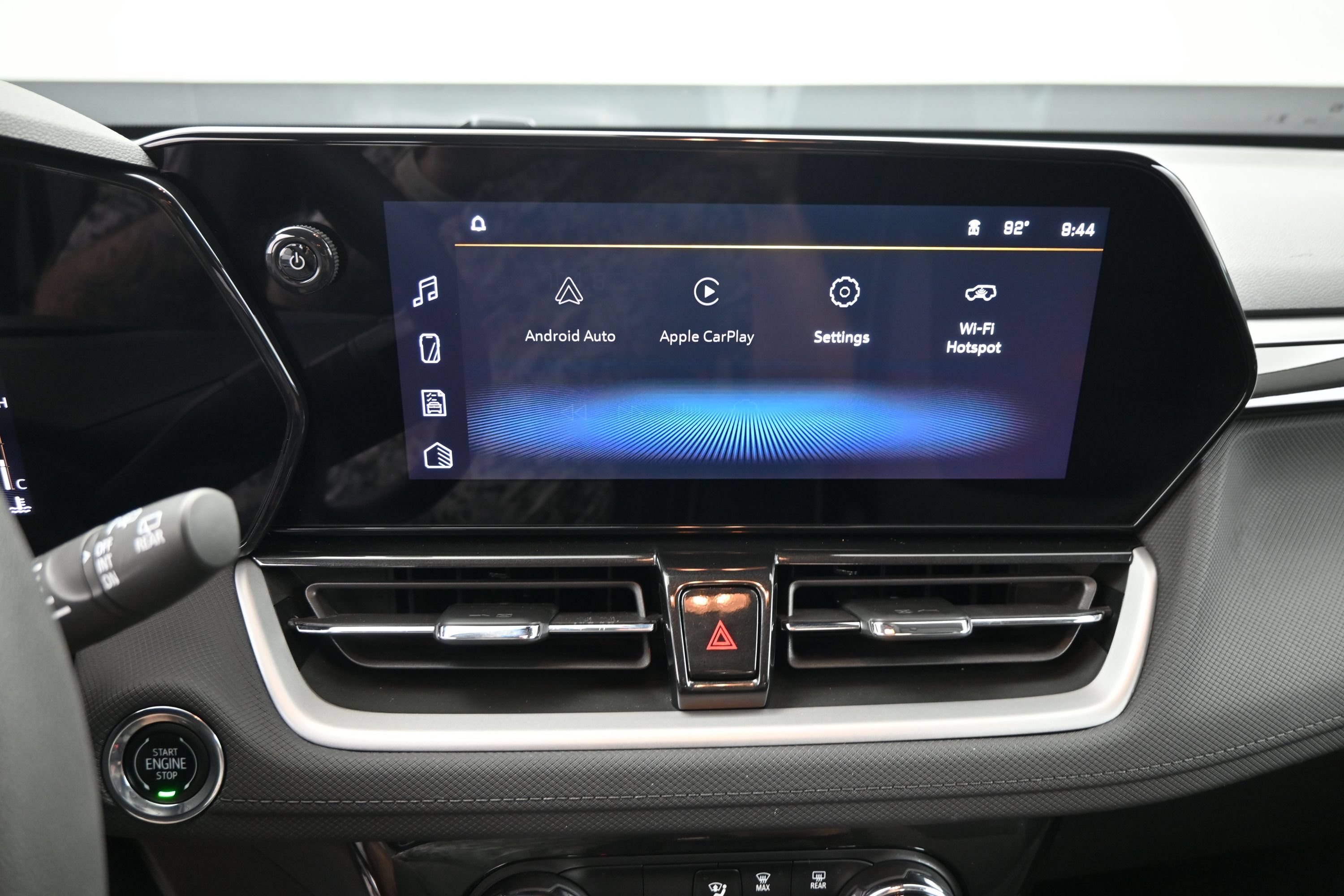 Used 2025 Chevrolet TrailBlazer LT FWD image 17
