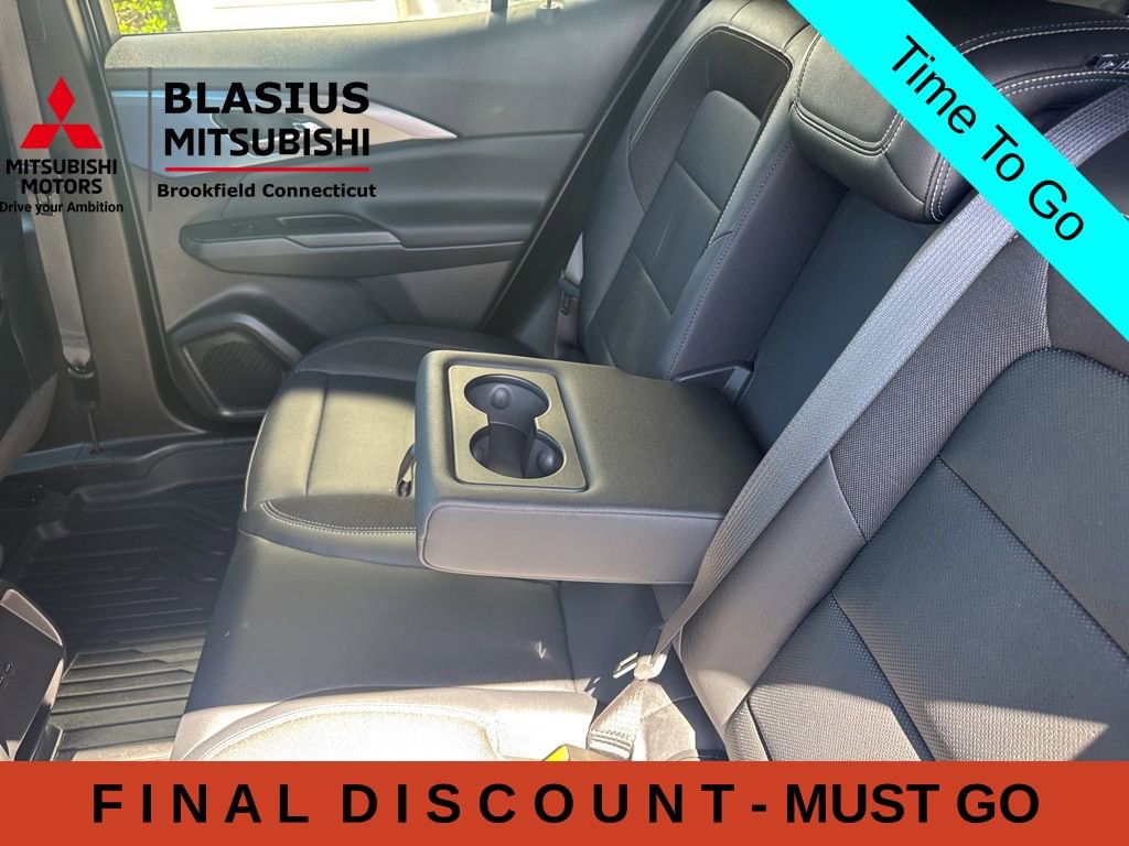 Used 2025 Chevrolet Equinox EV LT w/ Convenience Package FWD image 34