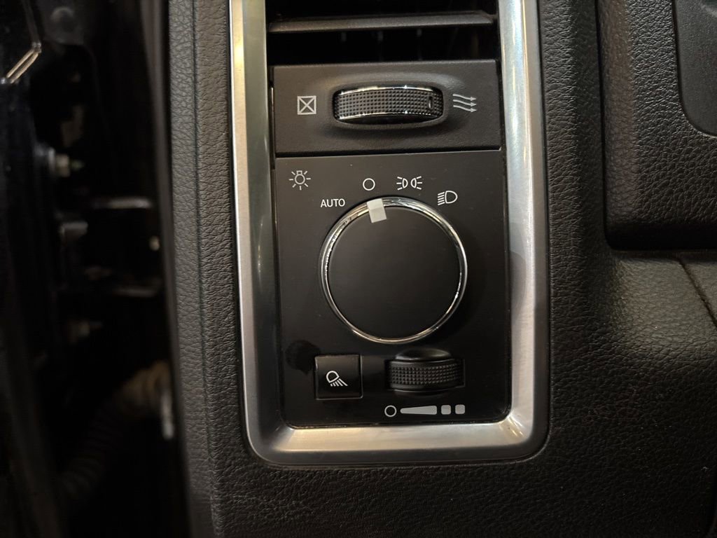 Used 2024 RAM 1500 Classic SLT image 17