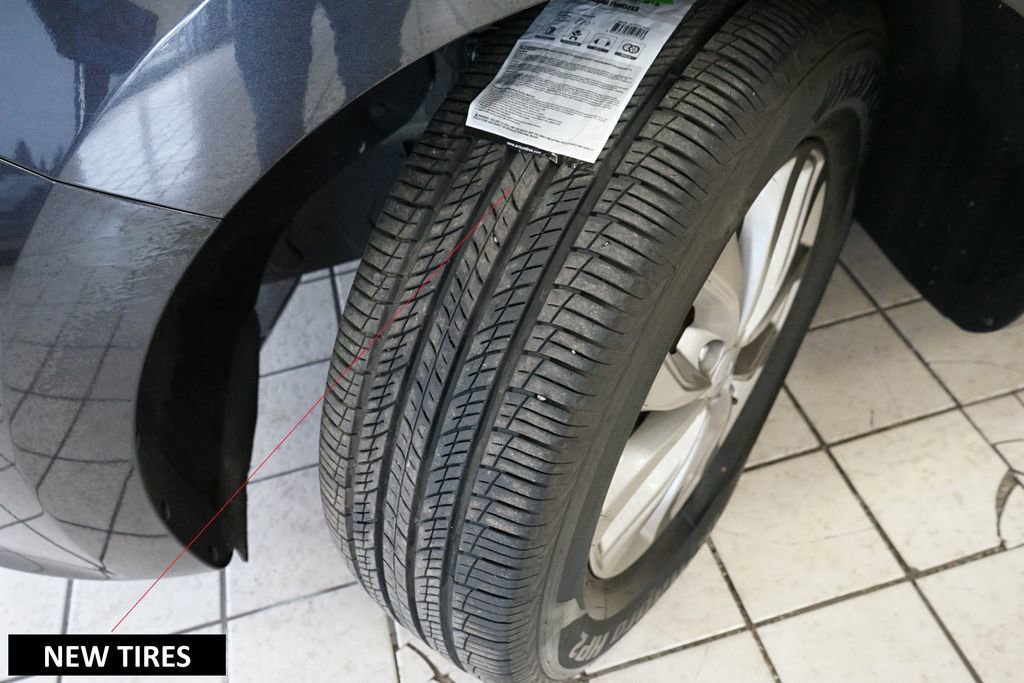 Used 2021 Kia Sedona LX image 14