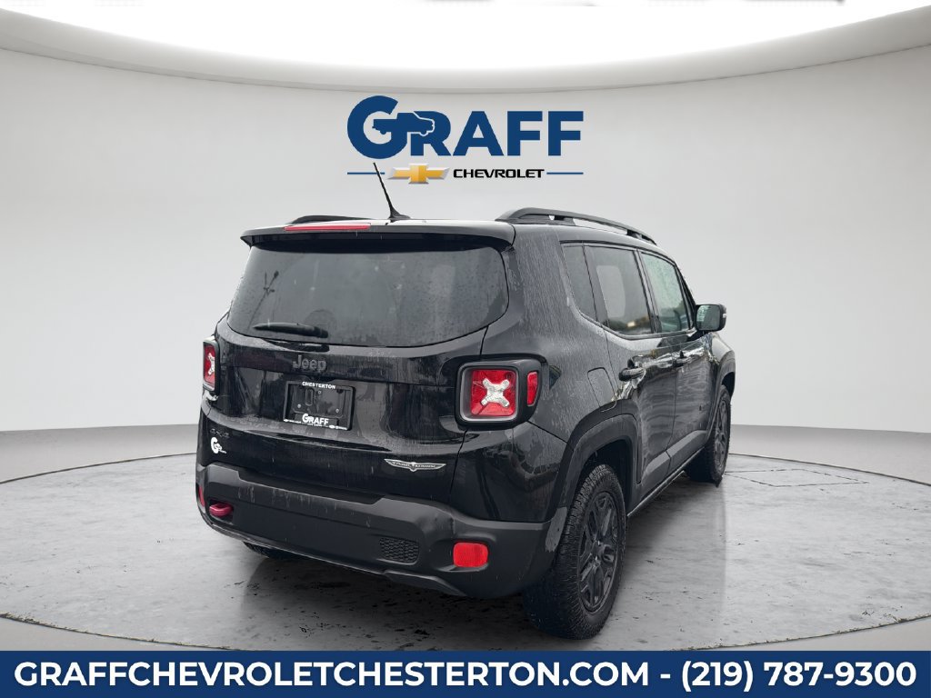 Used 2017 Jeep Renegade Trailhawk AWD/4WD image 7