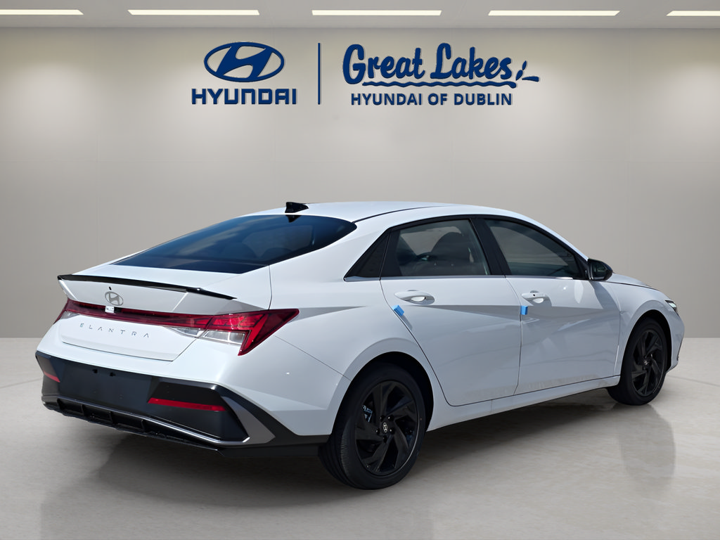New 2026 Hyundai Elantra SEL Sport Premium FWD image 5