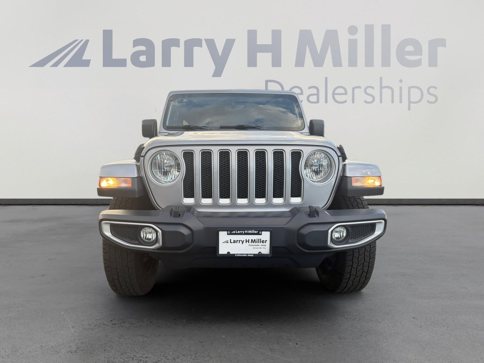 Used 2020 Jeep Wrangler Unlimited Sahara AWD/4WD image 8