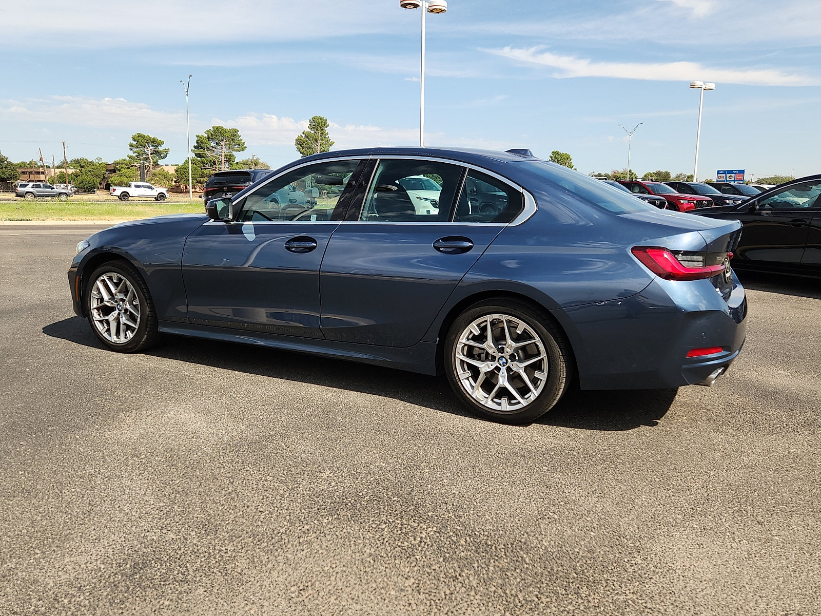 Used 2026 BMW 330i Sedan RWD image 3