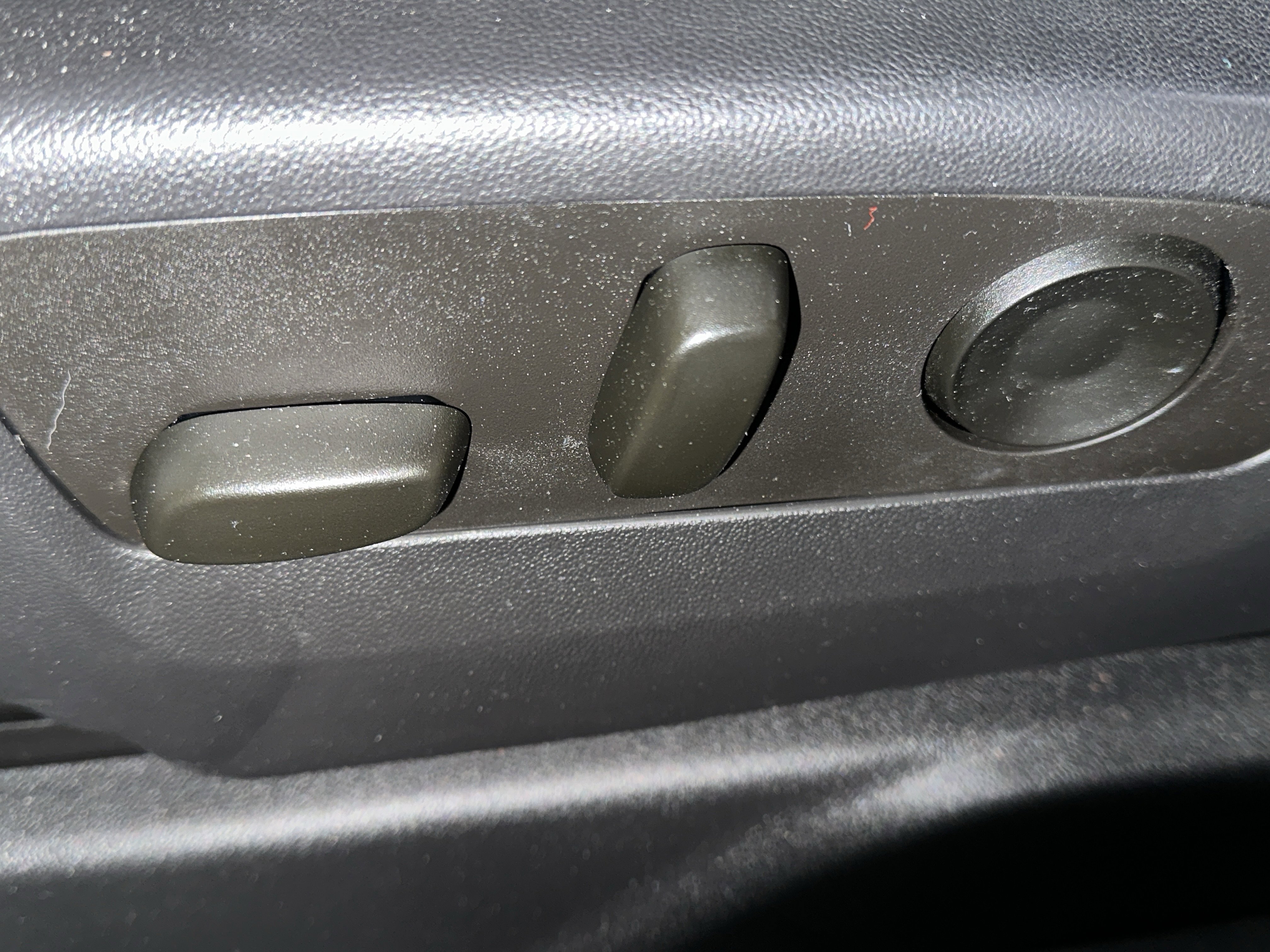 Used 2023 Chevrolet Silverado 1500 LT image 18