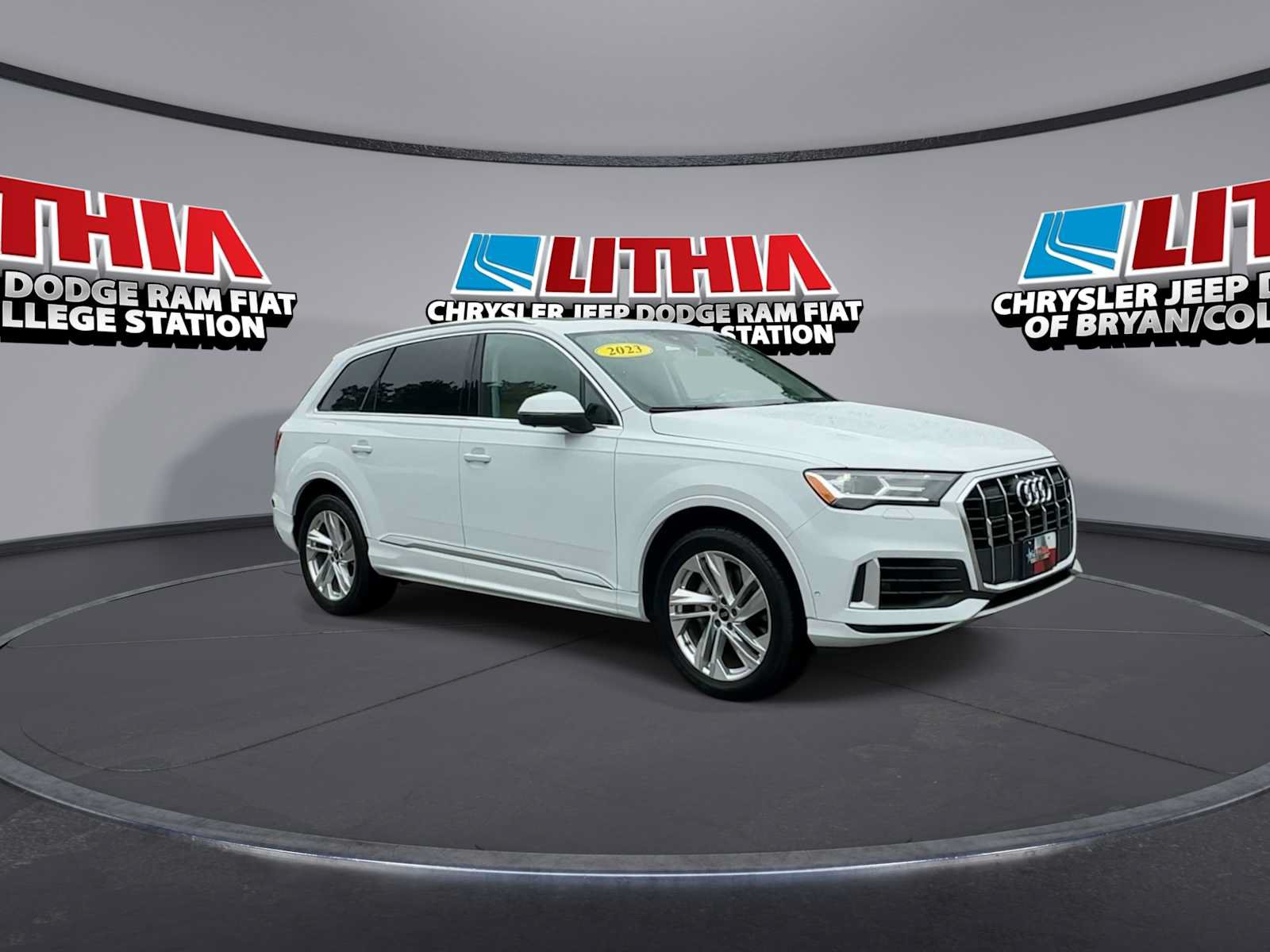 Used 2023 Audi Q7 3.0T Premium Plus AWD/4WD image 2