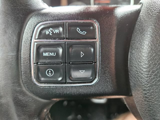 Used 2016 Jeep Wrangler Unlimited Sahara w/ Connectivity Group AWD/4WD image 37