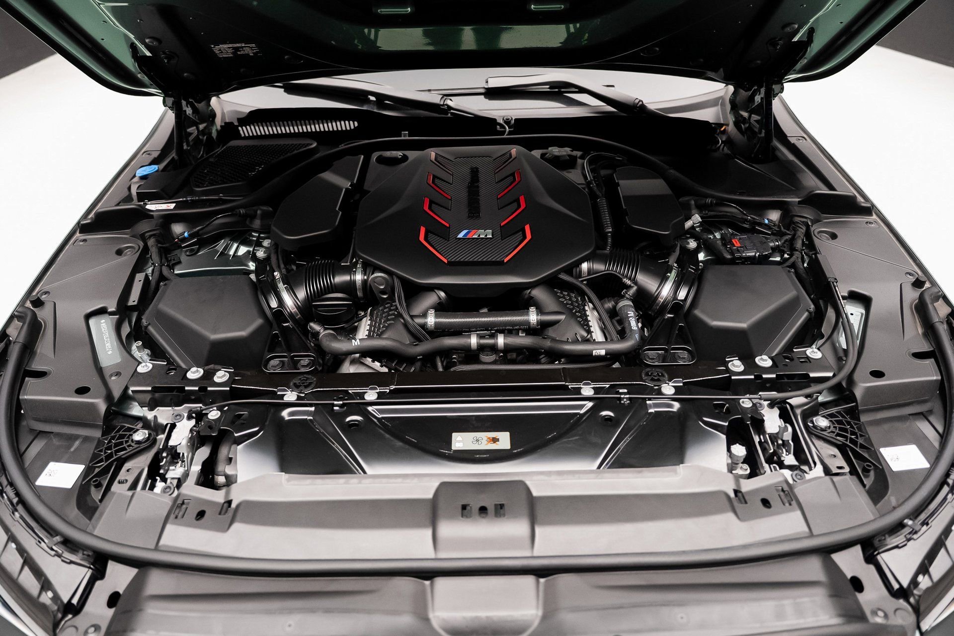 Used 2025 BMW M5 w/ Carbon Package image 79